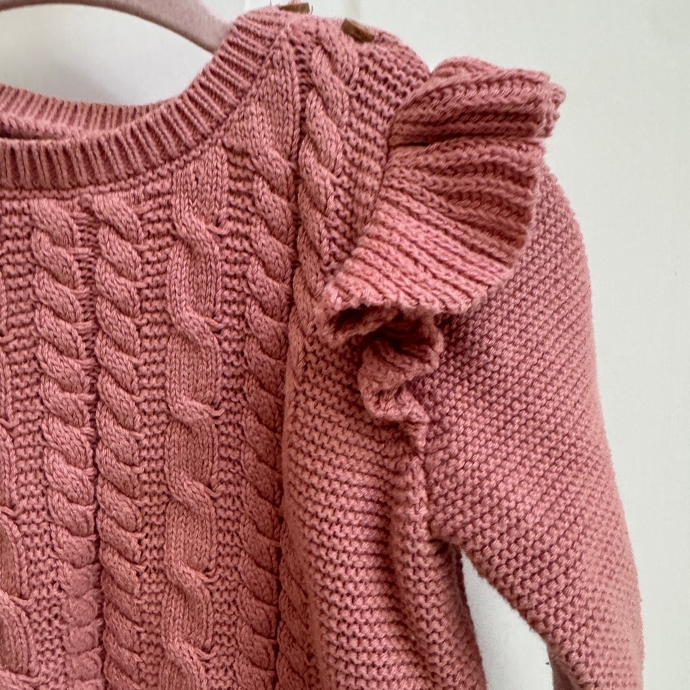 NWOT Little Planet by Carter’s 12M Organic Girls Heavy Flutter Sleeve Sweater - Picture 2 of 4